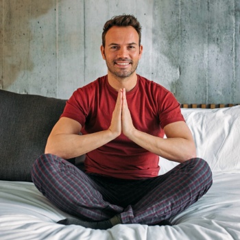 10 Great Free Guided Meditations for Peaceful Sleep