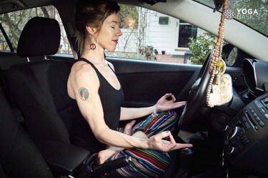 yoga in car