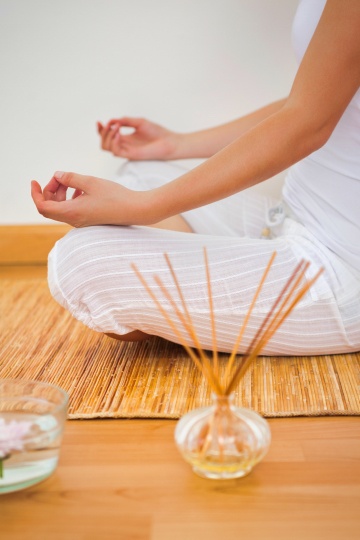 Mediation with Essential Oils